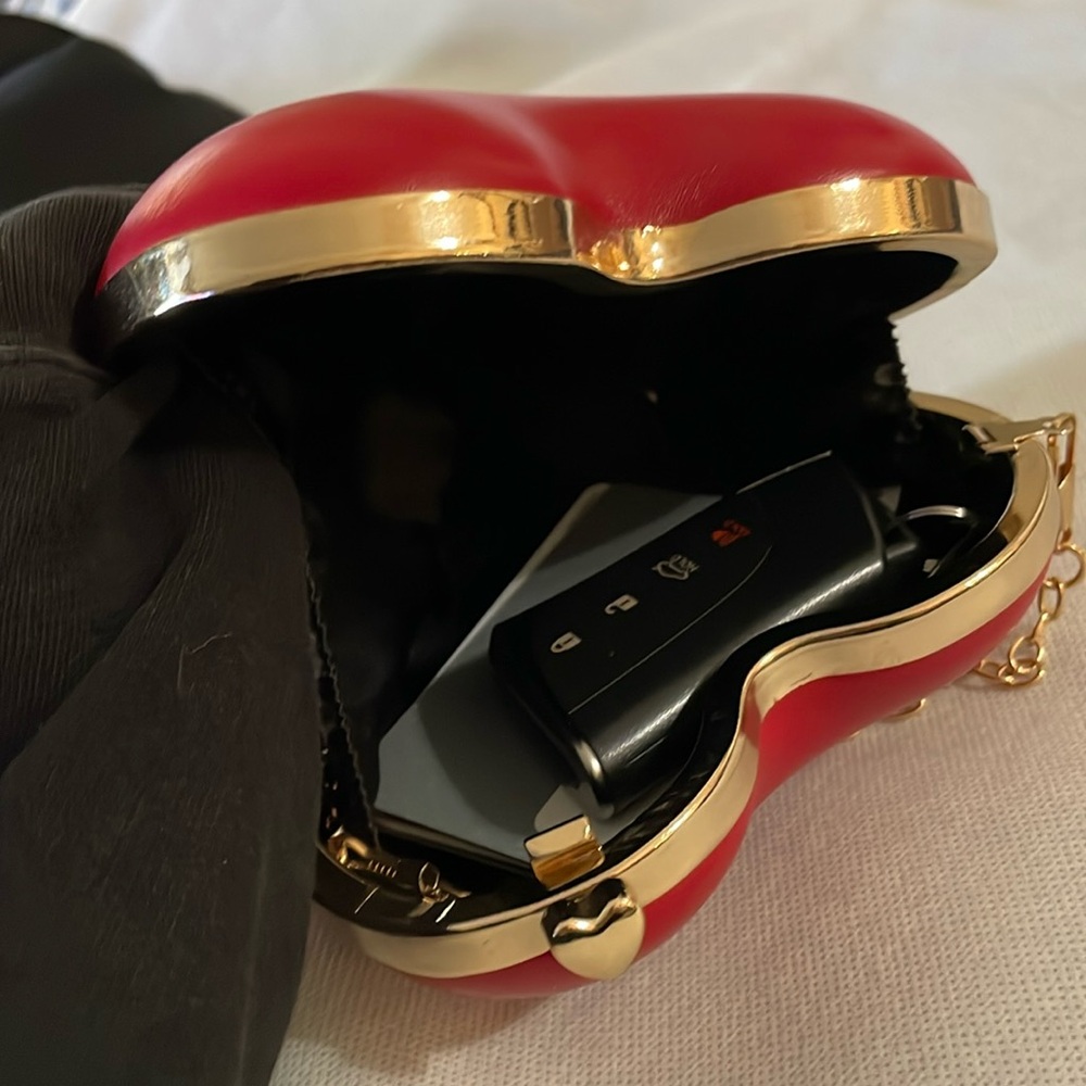 Heart emoji mini crossbody bag - Picture 3 of 12